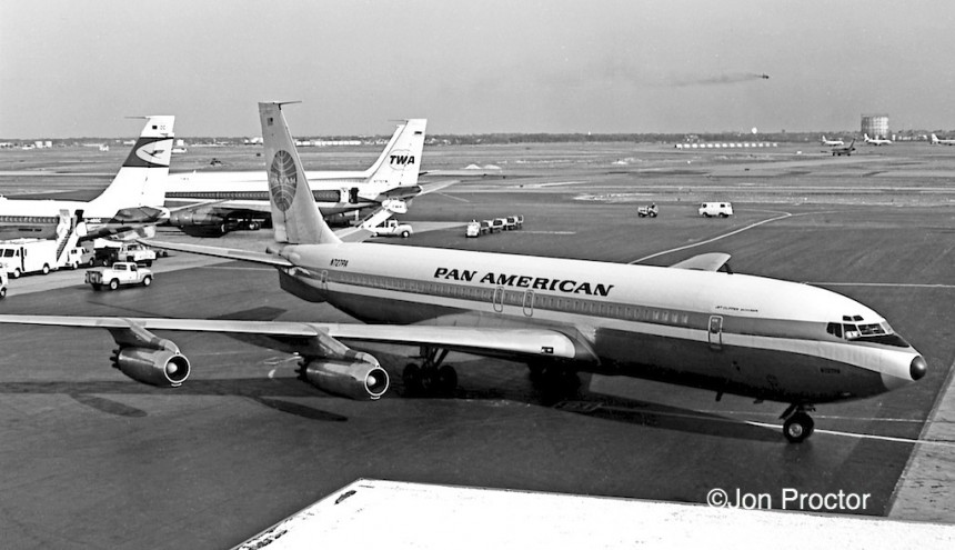 707-321 N727PA JFK Peter Black