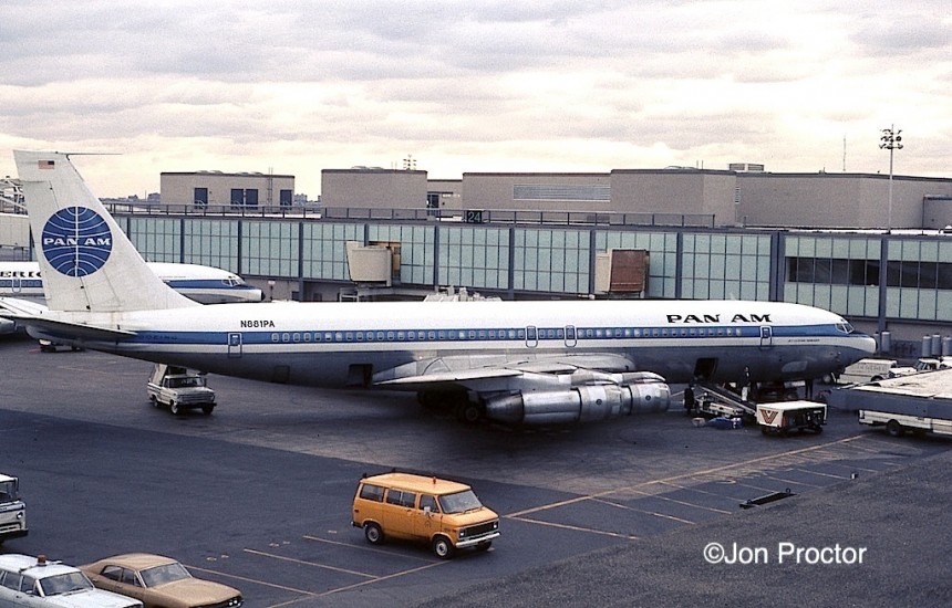707-321B N881PA JFK 11-22-71