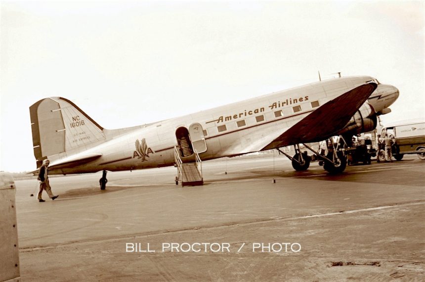 DC-3 NC16016 MDW 1946 Bill Proctor-7076904