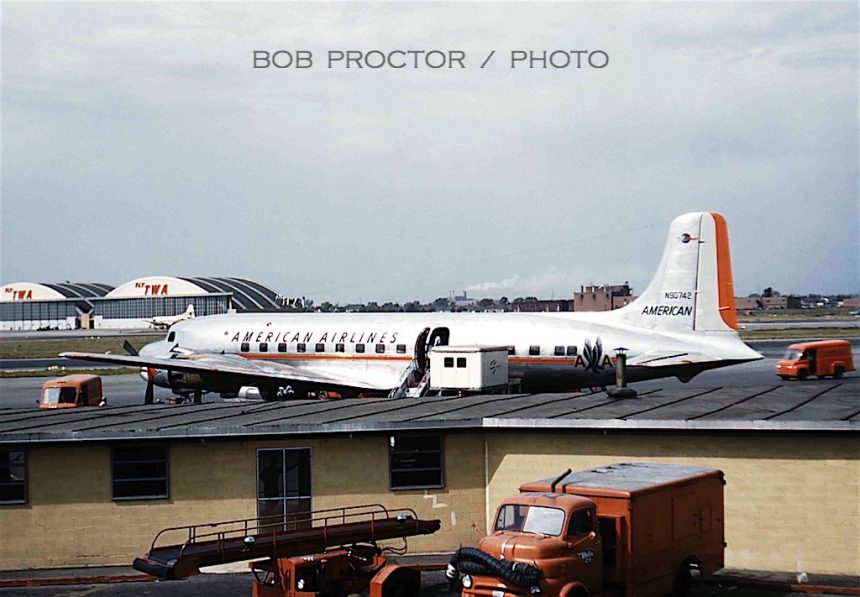 DC-6 N90742 MDW Bob Proctor
