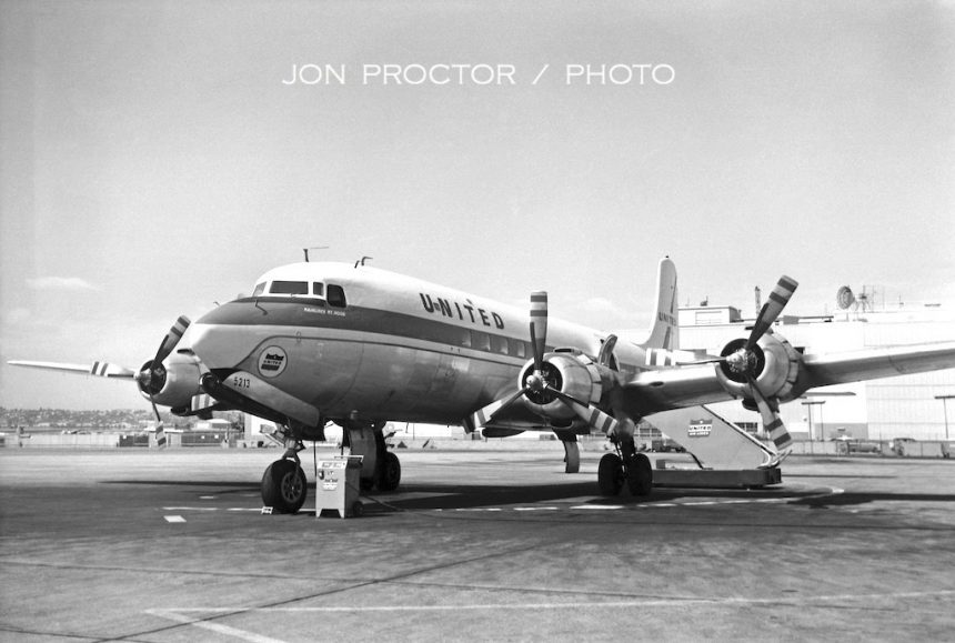 DC-6 N37513 SAN 1958