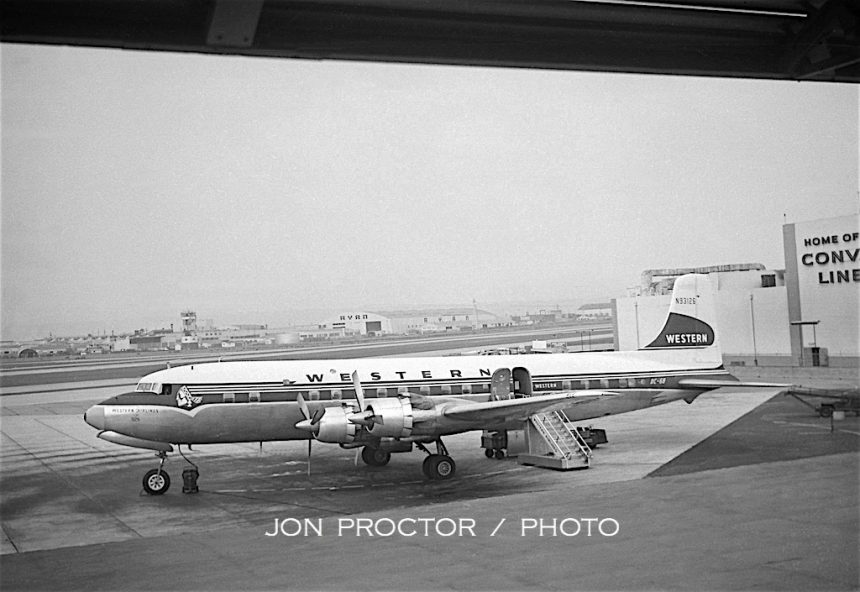 DC-6B N93126 SAN 7:17:59