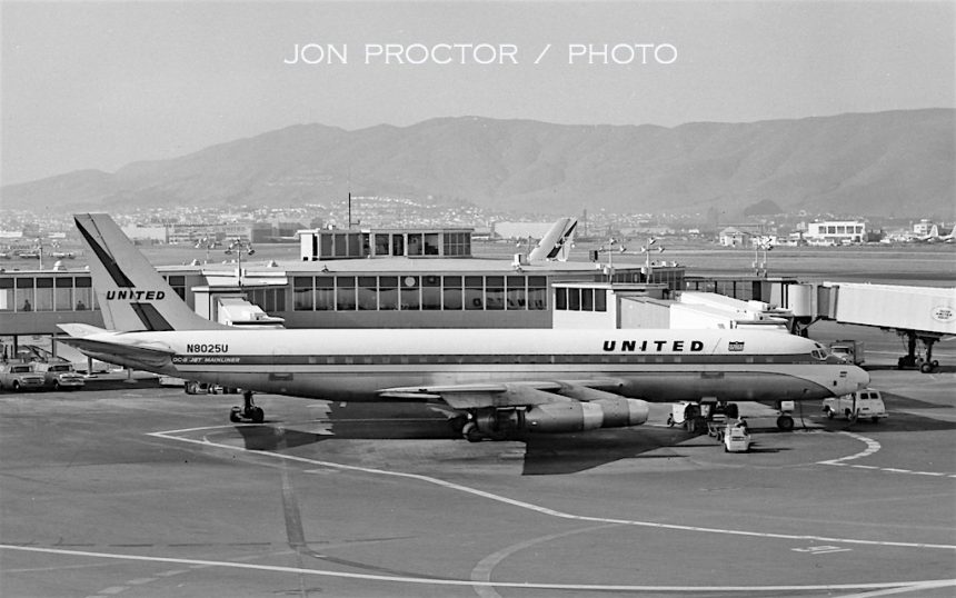DC-8-21 N8025U SFO 3:10:63-7765490