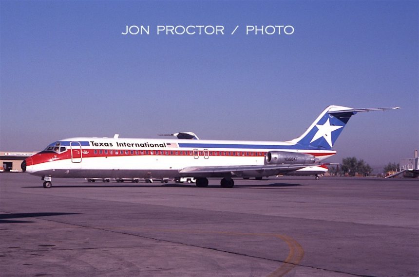 DC-9-32 N3504T ABQ 9:20:79