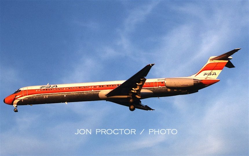 DC-9-81 N938PS SJC 10:20:84