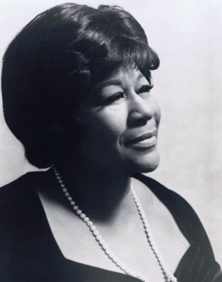 A picture of the legendary Ella Fitzgerald from her official website, http://www.ellafitzgerald.com/ 